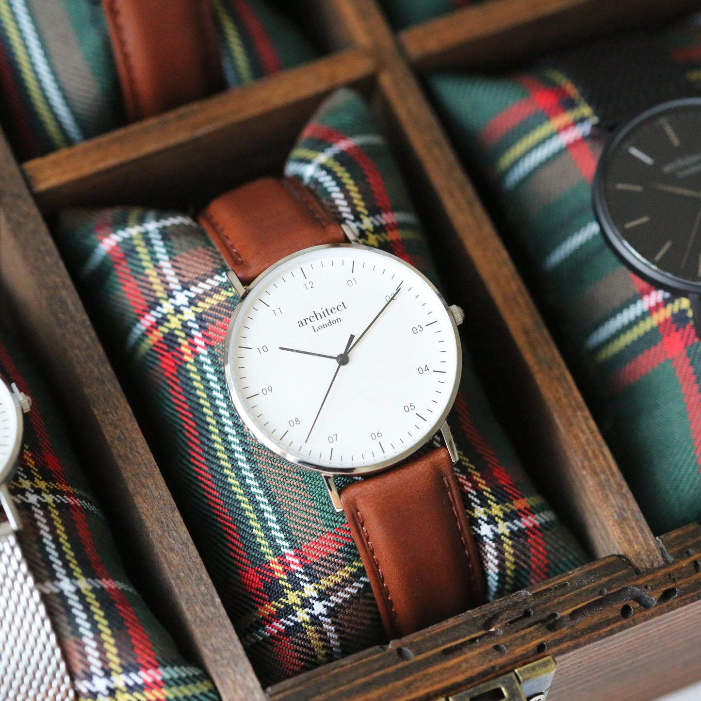 Modern Font Engraving - Men's Architect Zephyr + Walnut Strap - MJM OPERATION