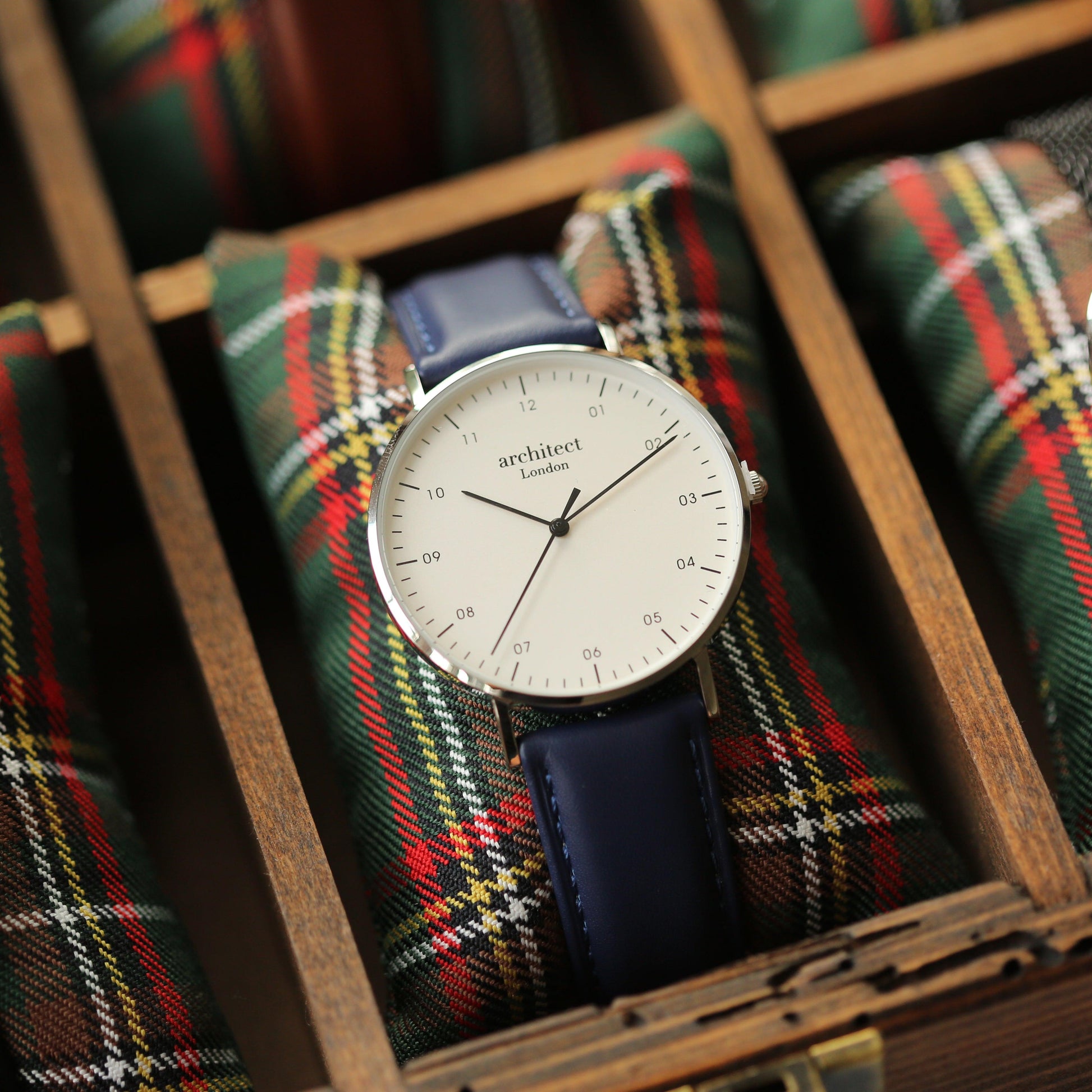 Handwriting Engraving - Men's Architect Zephyr + Admiral Blue Strap - MJM OPERATION