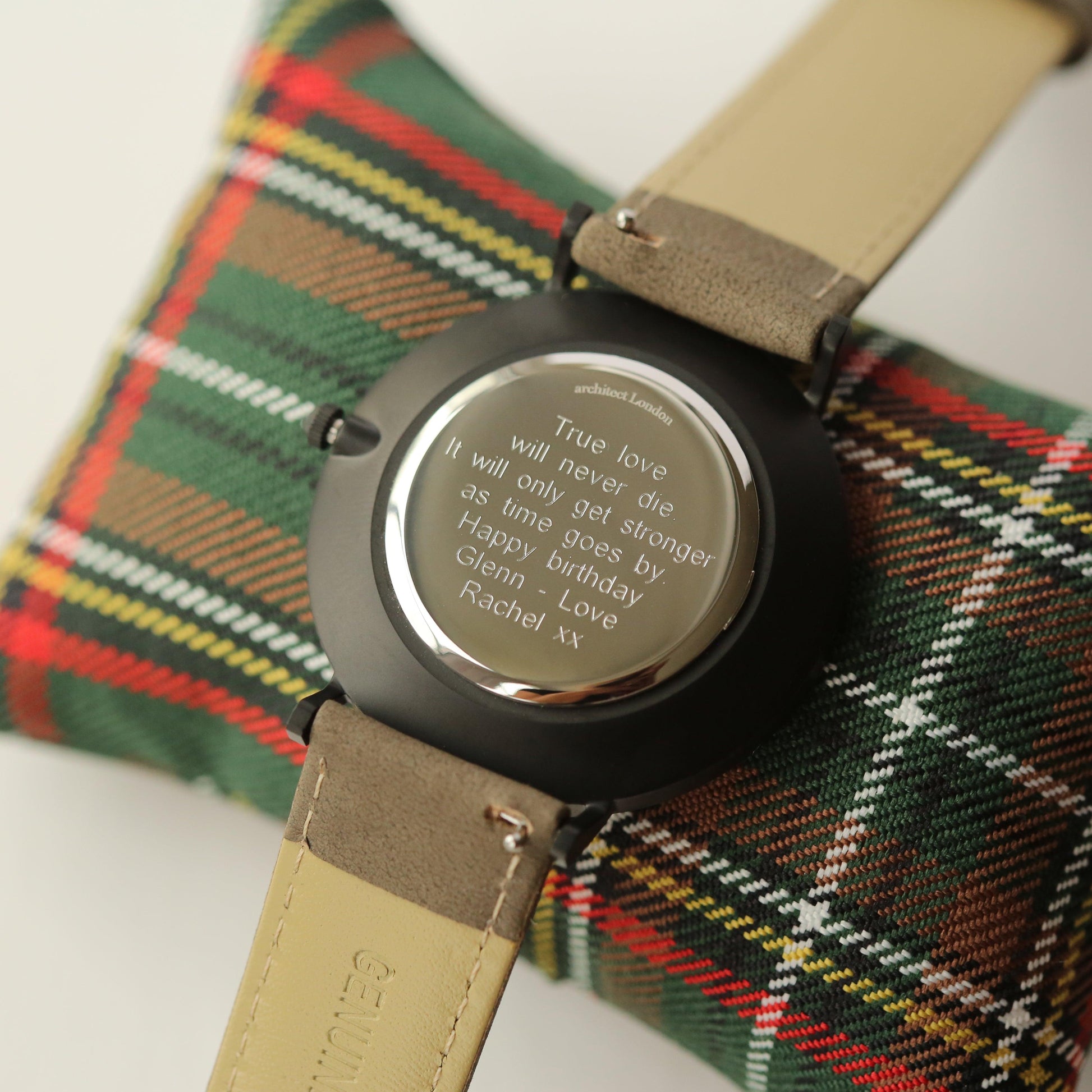 Modern Font Engraving - Men's Minimalist Watch + Urban Grey Strap - MJM OPERATION