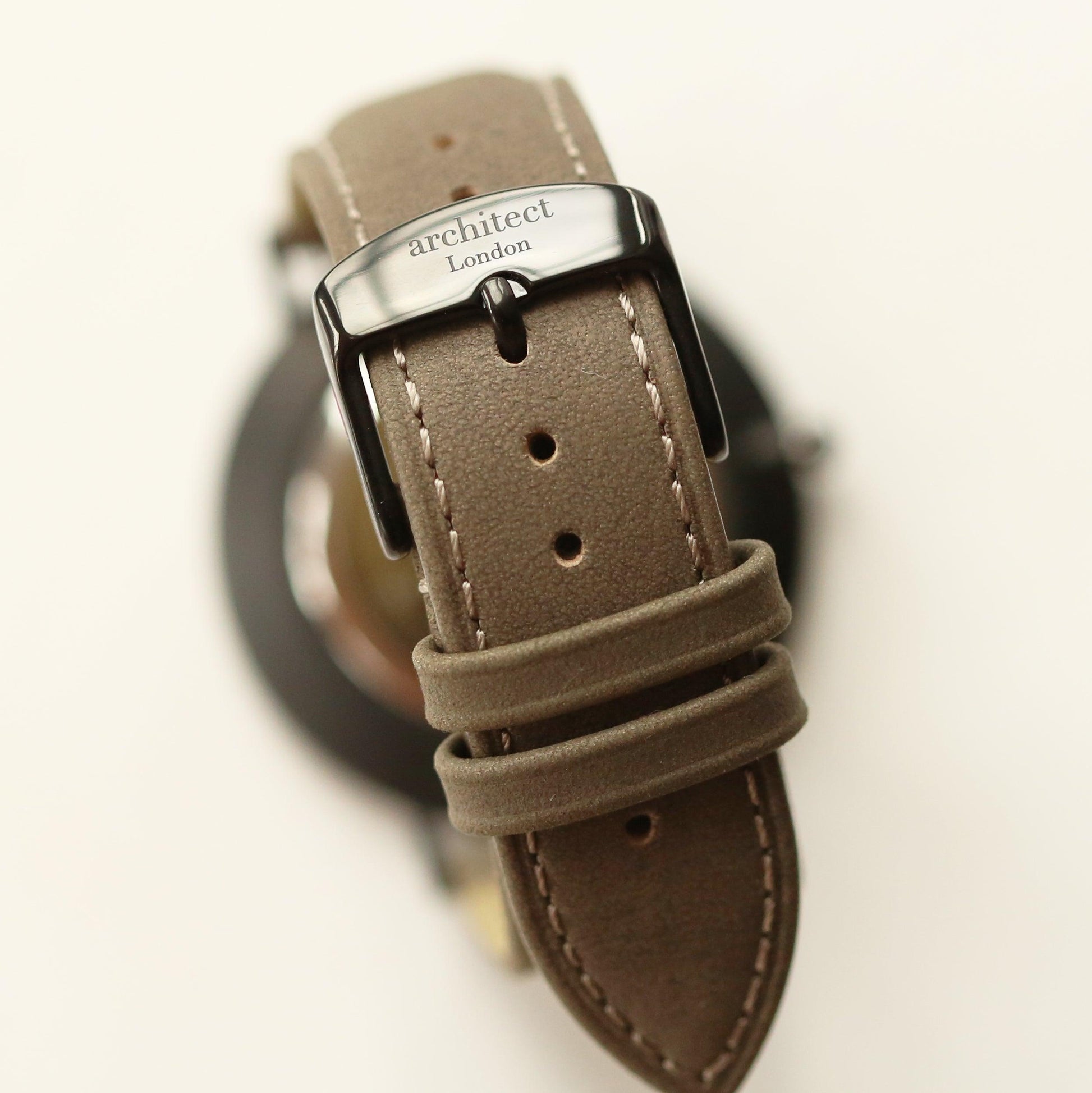 Modern Font Engraving - Men's Minimalist Watch + Urban Grey Strap - MJM OPERATION